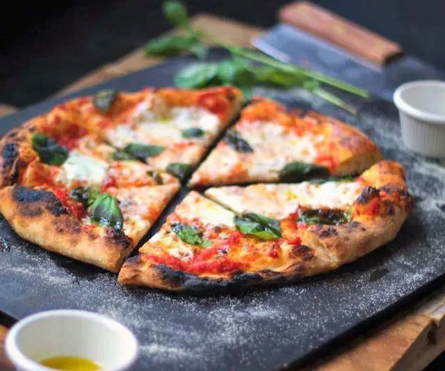 Create Perfection with the Gourmet Pizza Baking Steel
