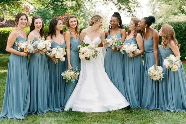 10 Wonderful Gifts for Bridesmaids That Your Bride Tribe Will Absolutely Adore